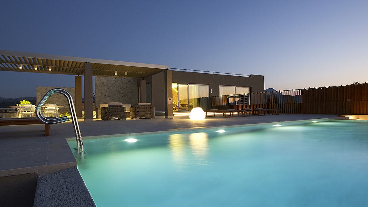 Villa Votsalo 5 Bedrooms BeachFront