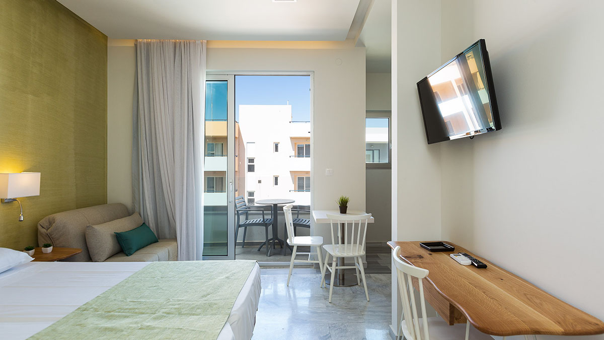 Junior Suite Side Sea View on top floor