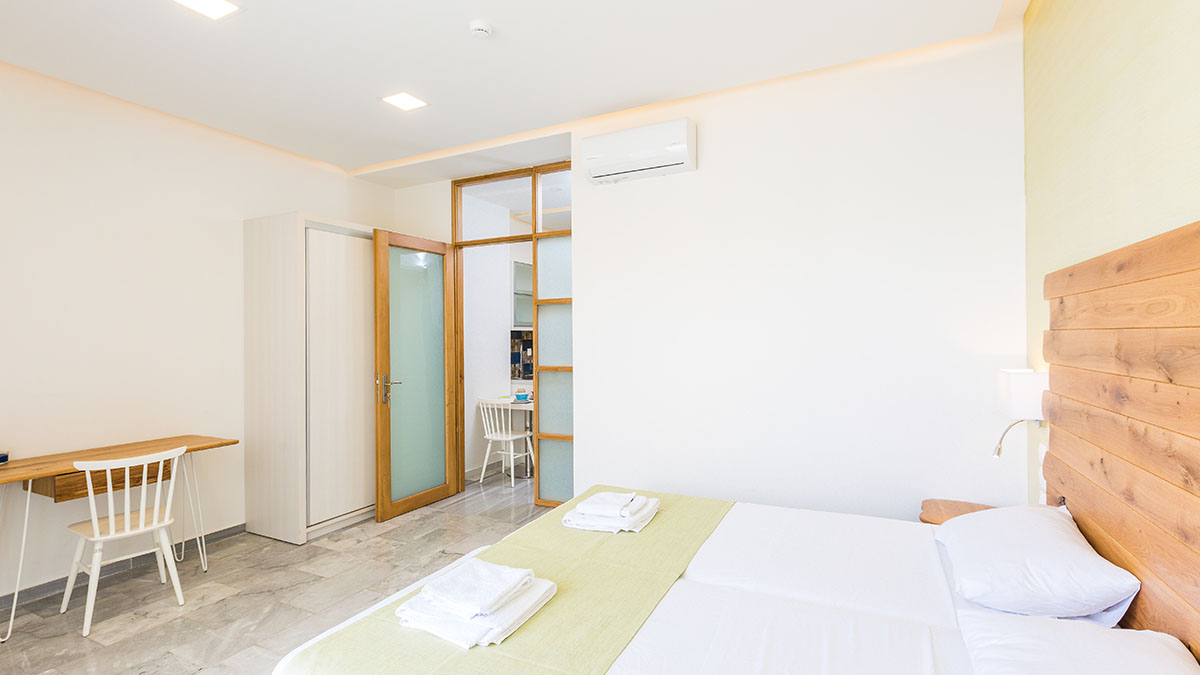 Superior Apartment Side sea View on top floor