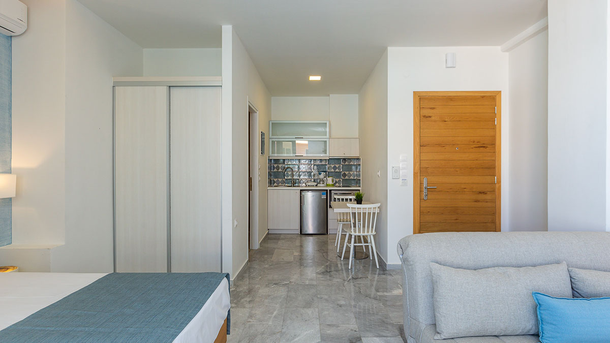 Superior Suite Side Sea View on top floor