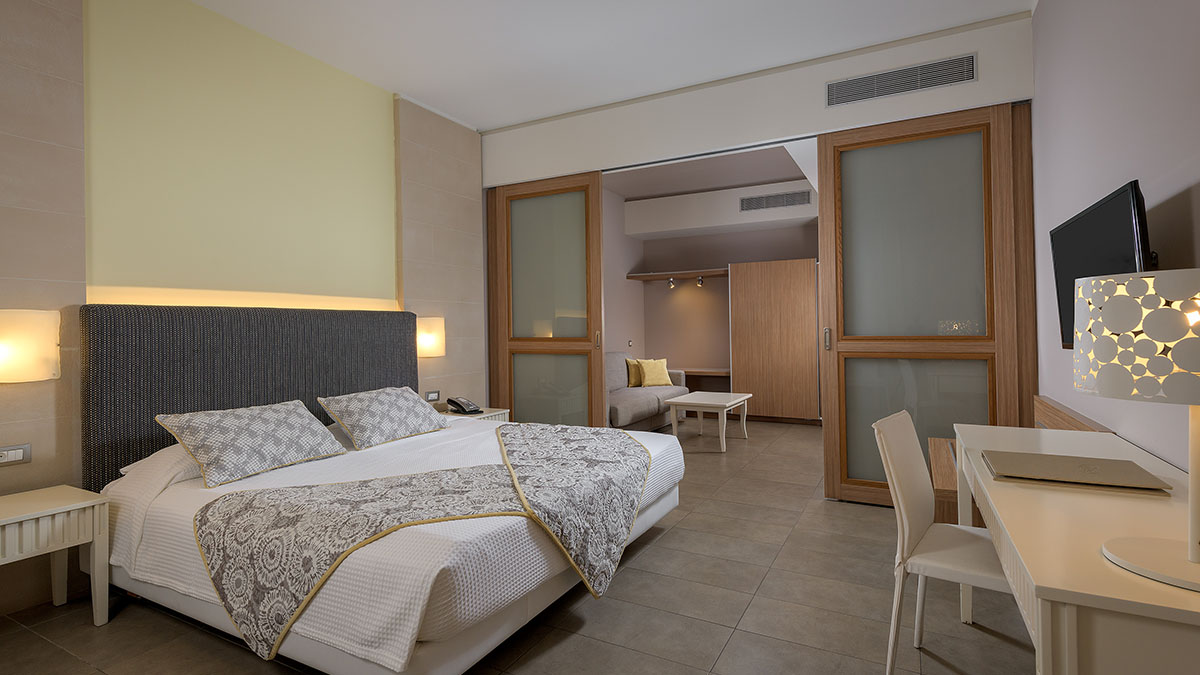 Family Superior Mountain View