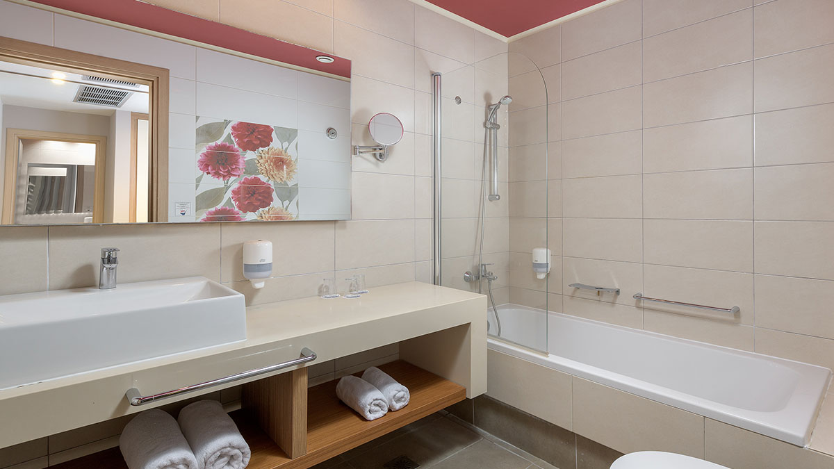 Family Superior Mountain View