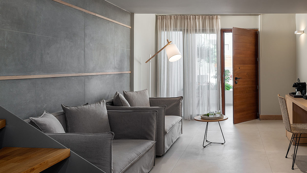 Deluxe One Bedroom Suite- Maisonette