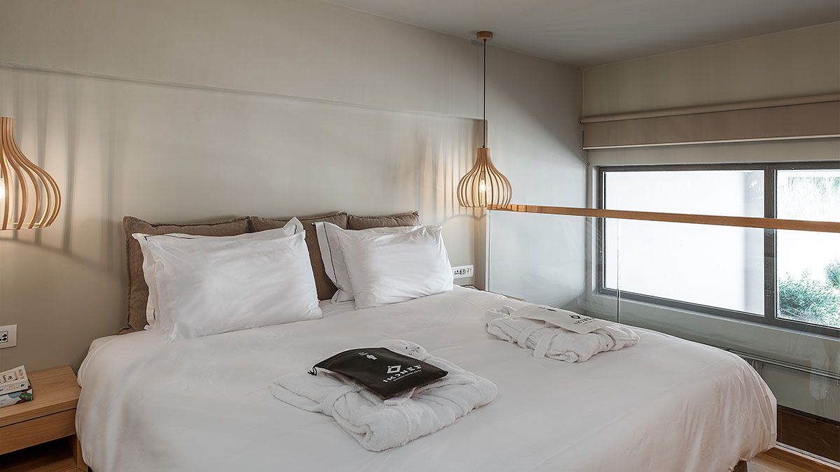 Deluxe One Bedroom Suite- Maisonette