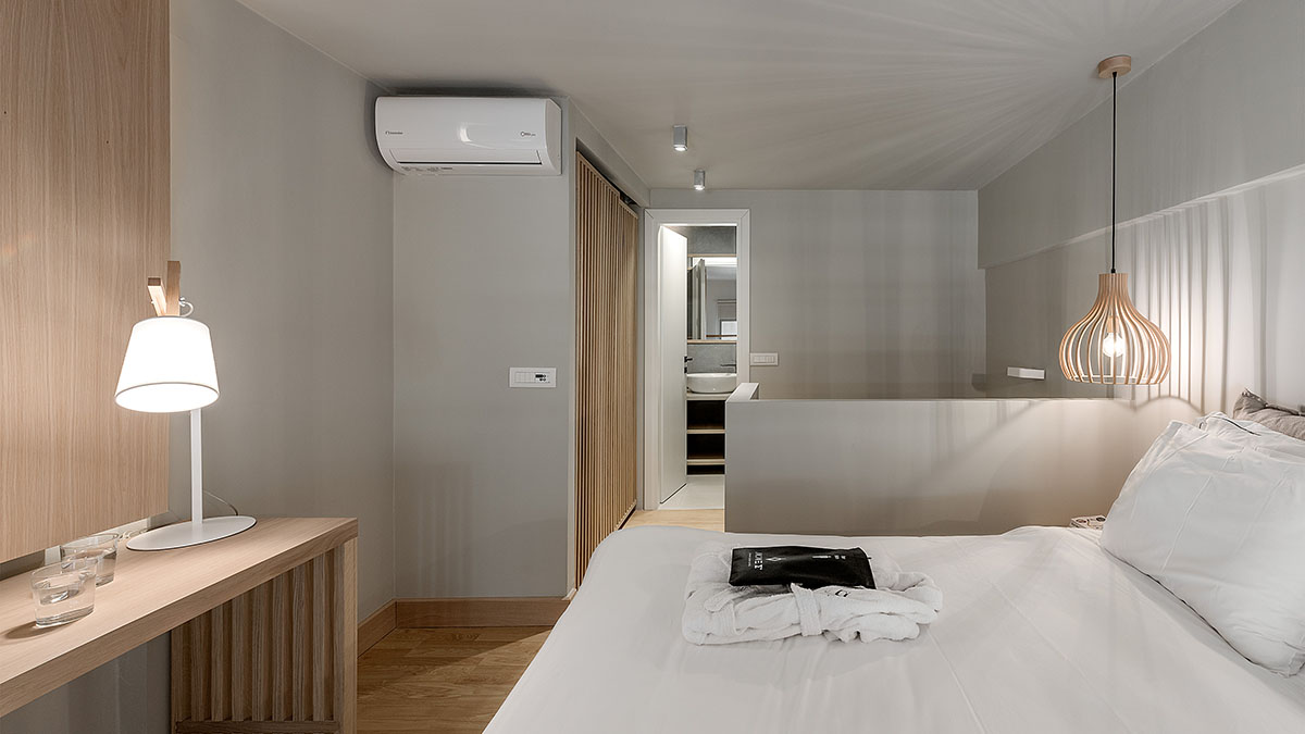 Deluxe One Bedroom Suite- Maisonette